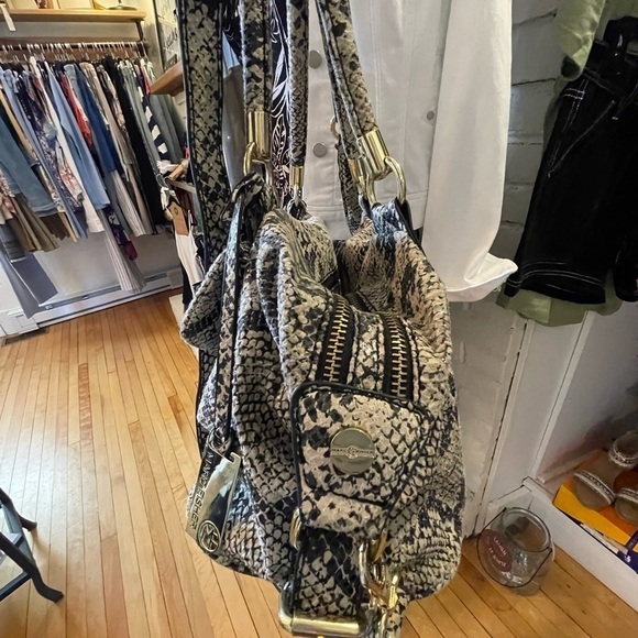 Marc Fisher Bag & Boots - Picture 7 of 15